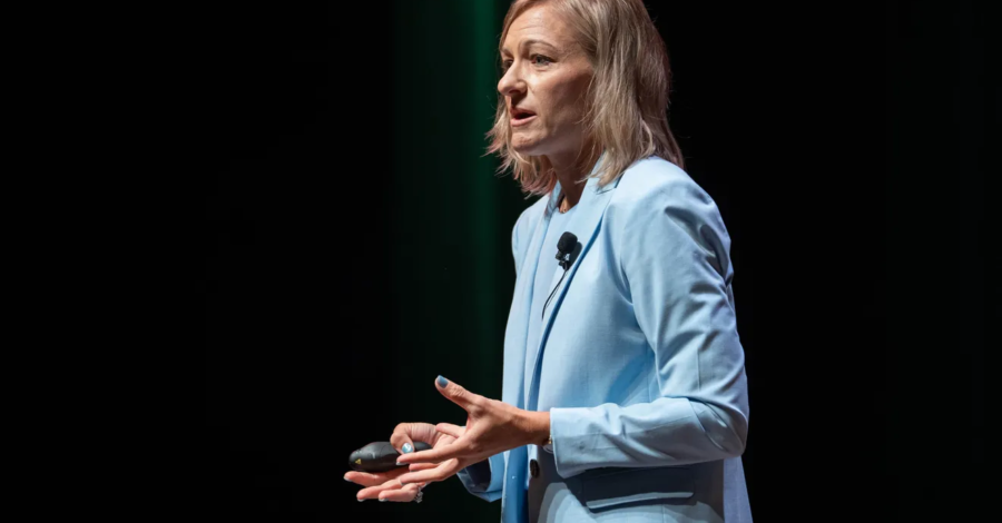 Jill Miller gives keynote at Civic Leader Summit in Pensacola